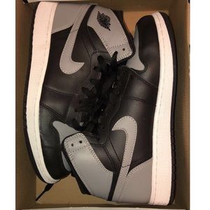 AIR JORDAN 1 RETRO HIGH OG "SHADOW"